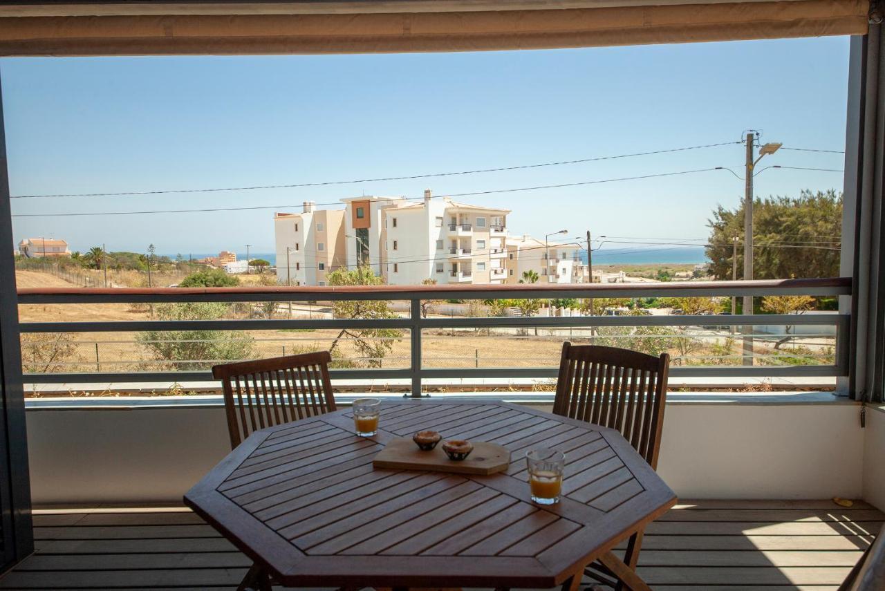 A11 - Marinapark Hill Beach Apartment Lagos Bagian luar foto