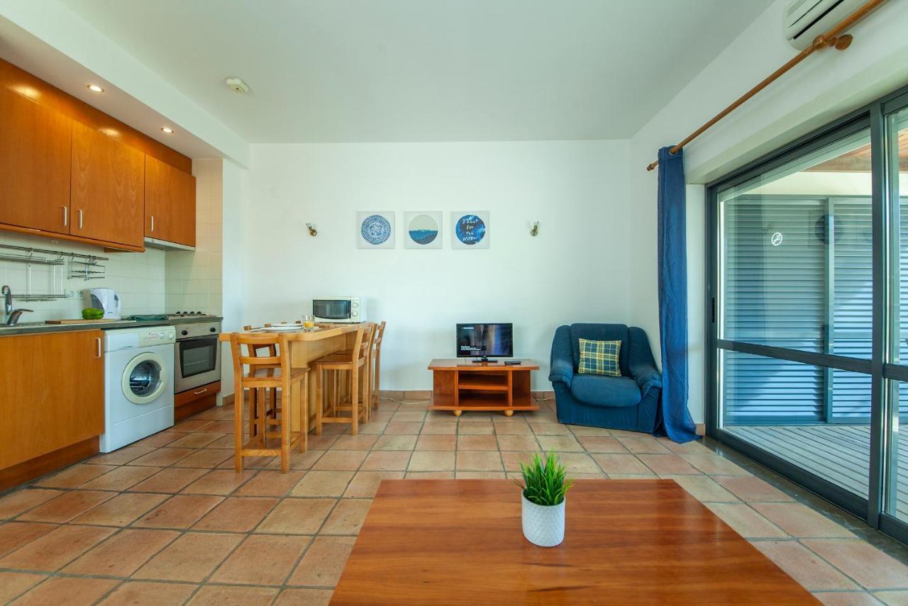A11 - Marinapark Hill Beach Apartment Lagos Bagian luar foto