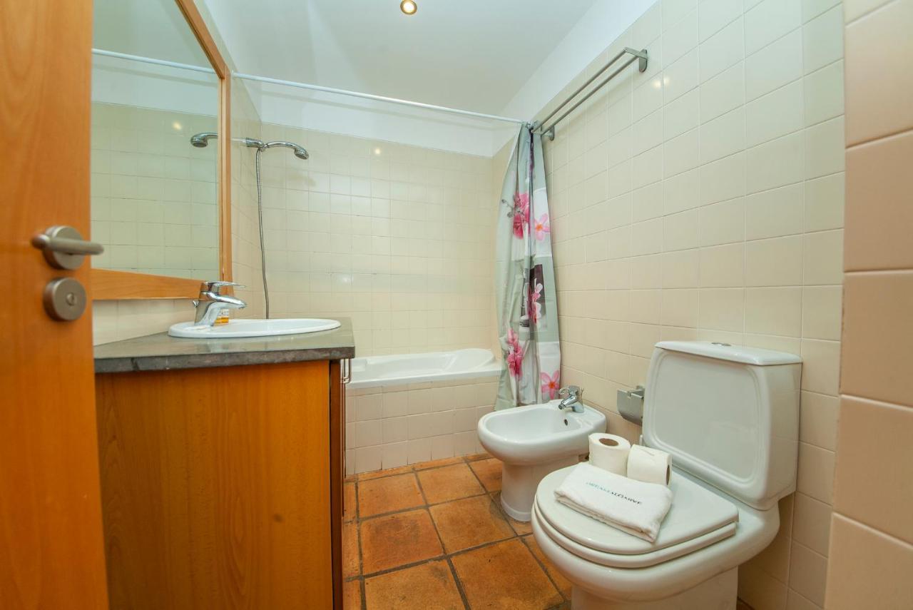 A11 - Marinapark Hill Beach Apartment Lagos Bagian luar foto